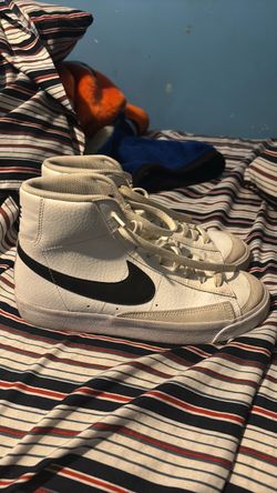 Nike shoes 7y