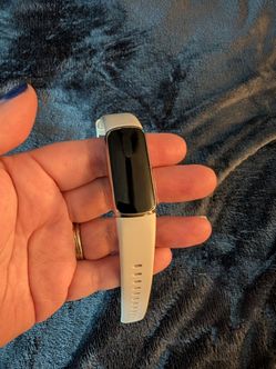 Fitbit Luxe Fitness Tracker - Lunar White/Gold (Includes Charger & Extra Bands)
