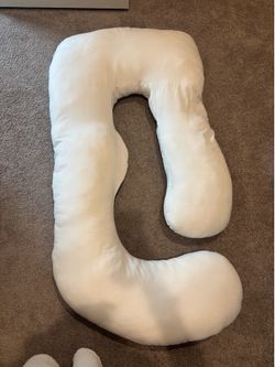 Pregnancy pillow