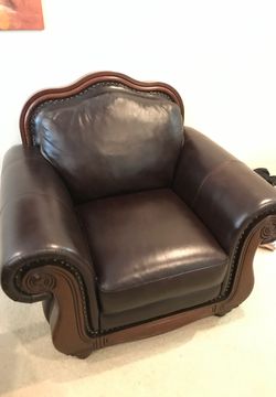 Wood & leather arm chair