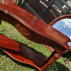 Entry Table With Mirror