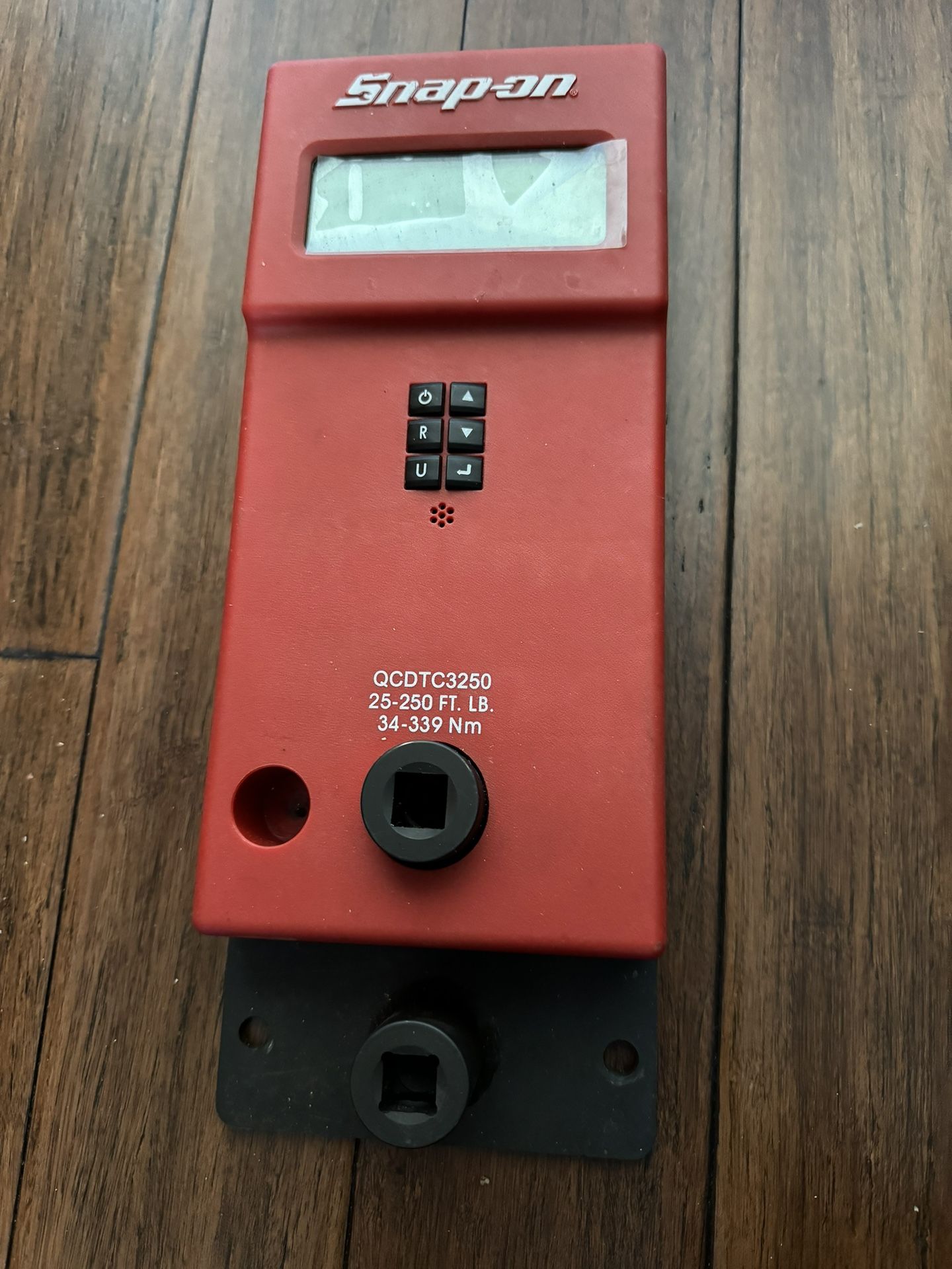 Snap-on Electronic Torque Digital Checker—1/2” (25-250 ft-lb)