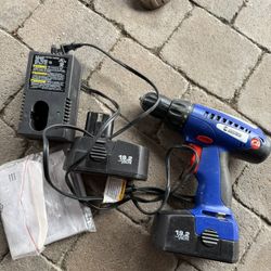 Power Drill With 2 Batteries And A Charger 