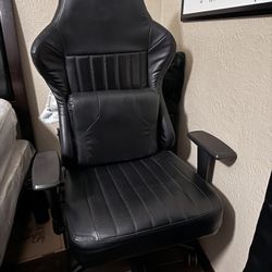 Office / gaming Chair 