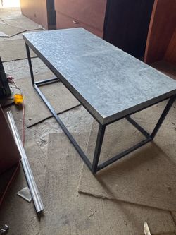 Table coffee center 36x24