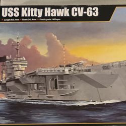 USS Kitty Hawk CV-63 Model #05619 1:350 Trumpet