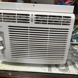 Frigidaire Air Conditioner 