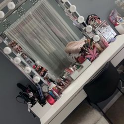 Vanity Mirror/desk 