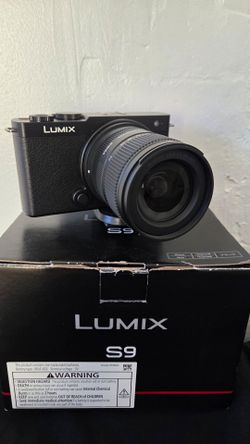 Panasonic lumix s9 with sigma 18-50mm