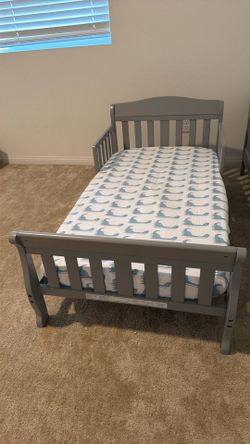 Delta Childrens bed with mattress