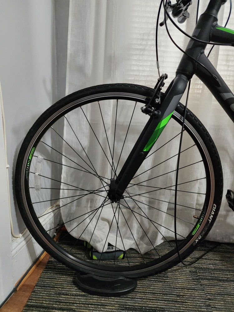 GIANT ロードバイク ブラック ISO 4210-2 Giant ISO 4210-2 Hybrid Bike for Sale in Jersey City, NJ