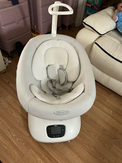 Graco Baby Swing with Digital Controls