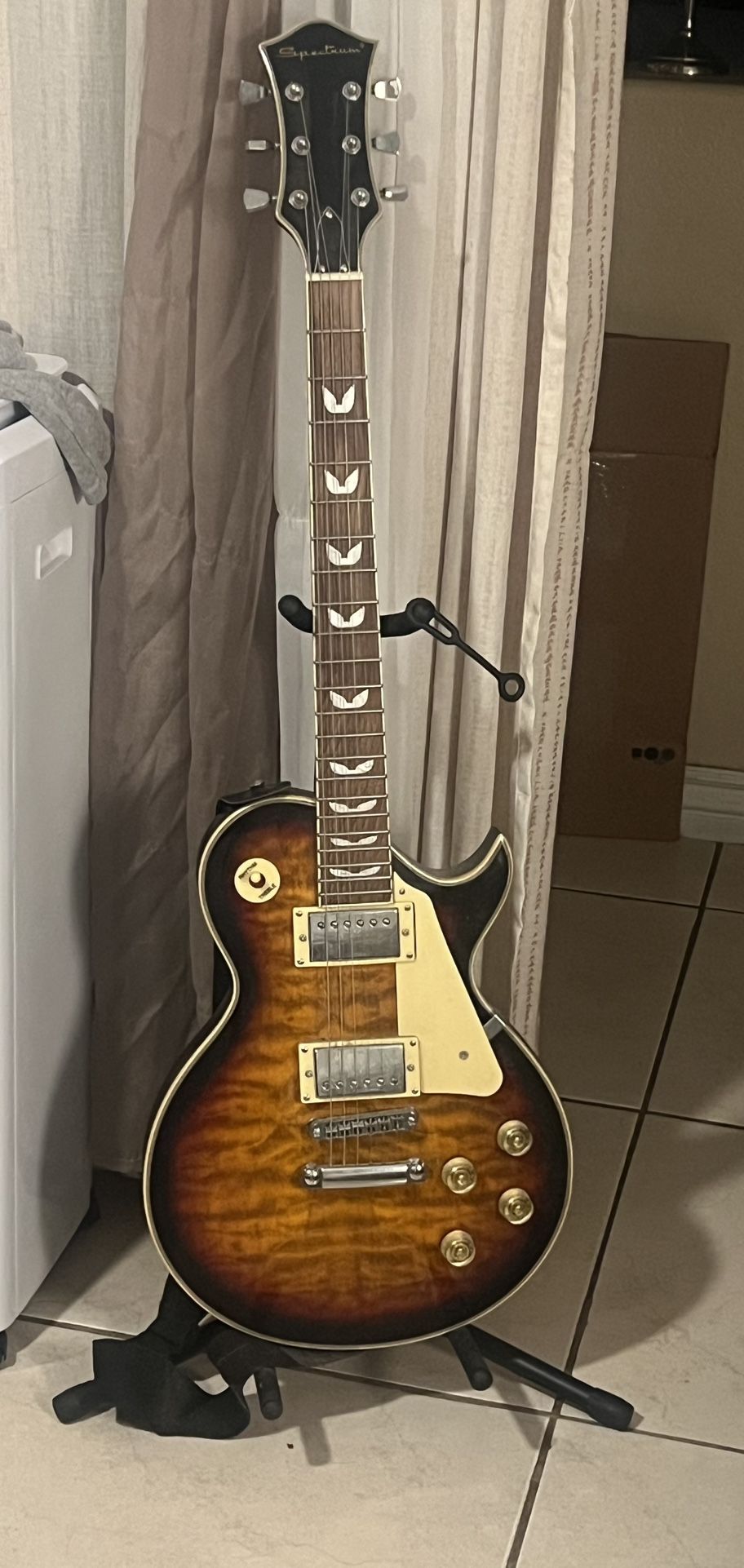 Spectrum Electric Guitar With Amp