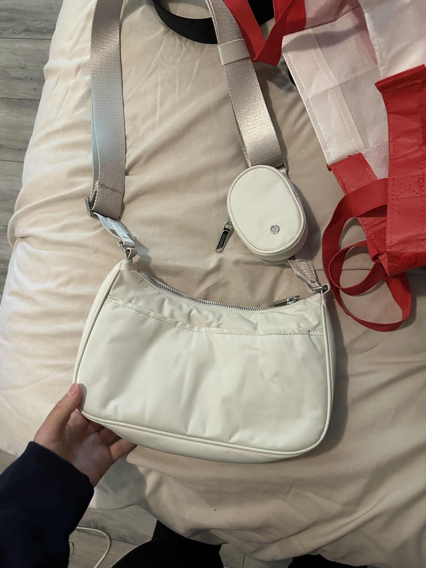 lululemon purse