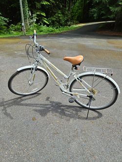 Northwoods Crosstown Hybrid Bicycle