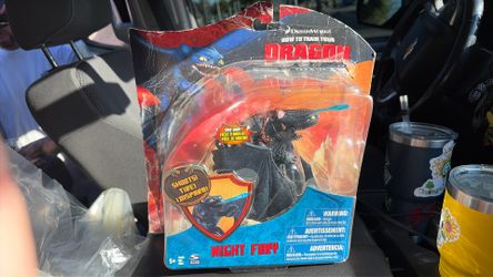 How To Train Your Dragon  NIGHT FURY Shoots Fireball 2010 Spin Master NEW IN BOX