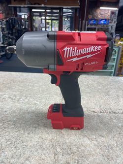 Milwaukee 2767-20 M18 1/2” Square-Ring Impact Wrench ***TOOL ONLY***(70510358)