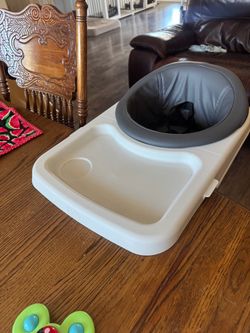 Chicco Baby Booster Seat with Tray