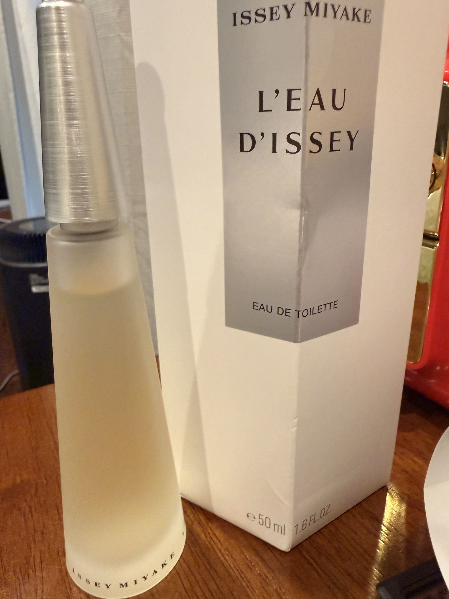 Issue Miyake Perfume