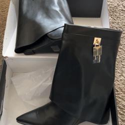 Fashion Nova Boots 