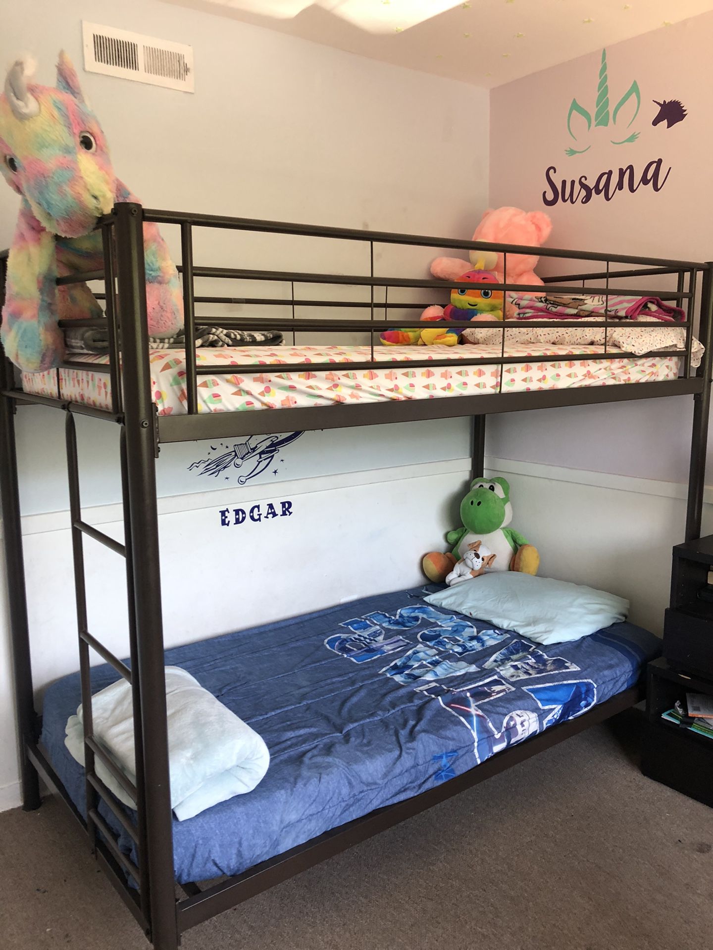 Twin size metal bunk bed.