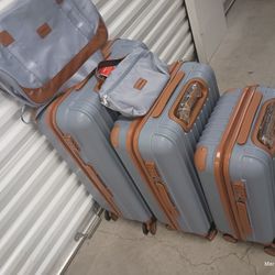 🧳 28,25,20 Inches Plus 2 Bags Luggage 