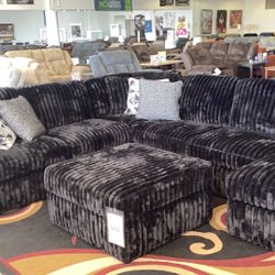 Midnight Madness 4 Pc  Sectional 