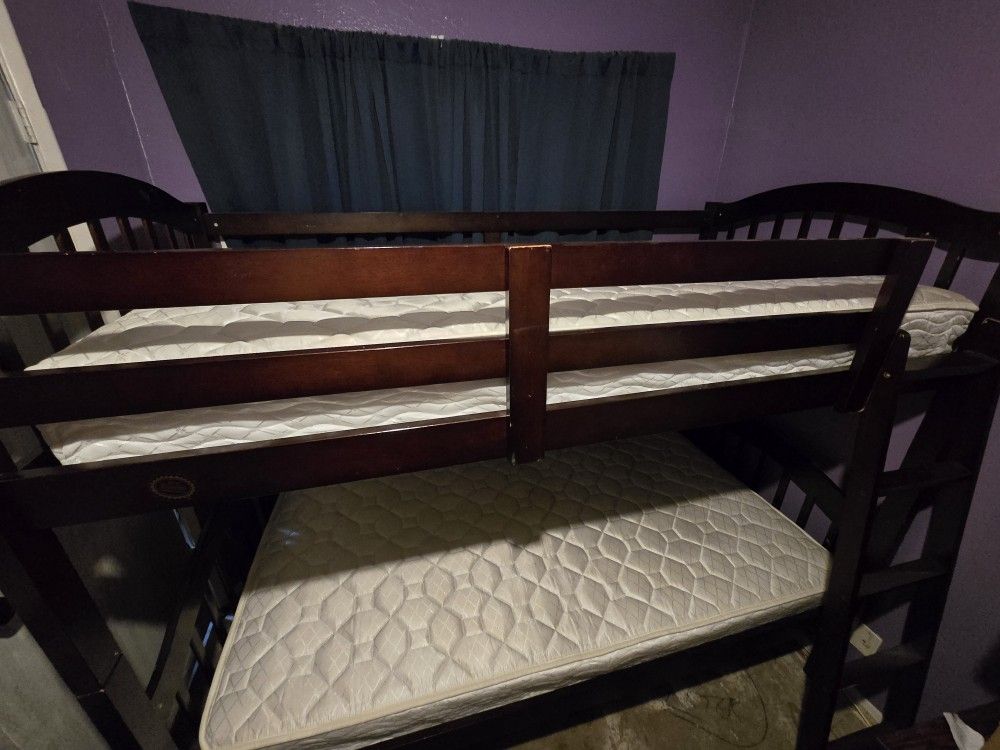 Wooden Bunk Bed Twin Size 