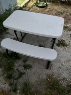 Mesa para niños para que coman