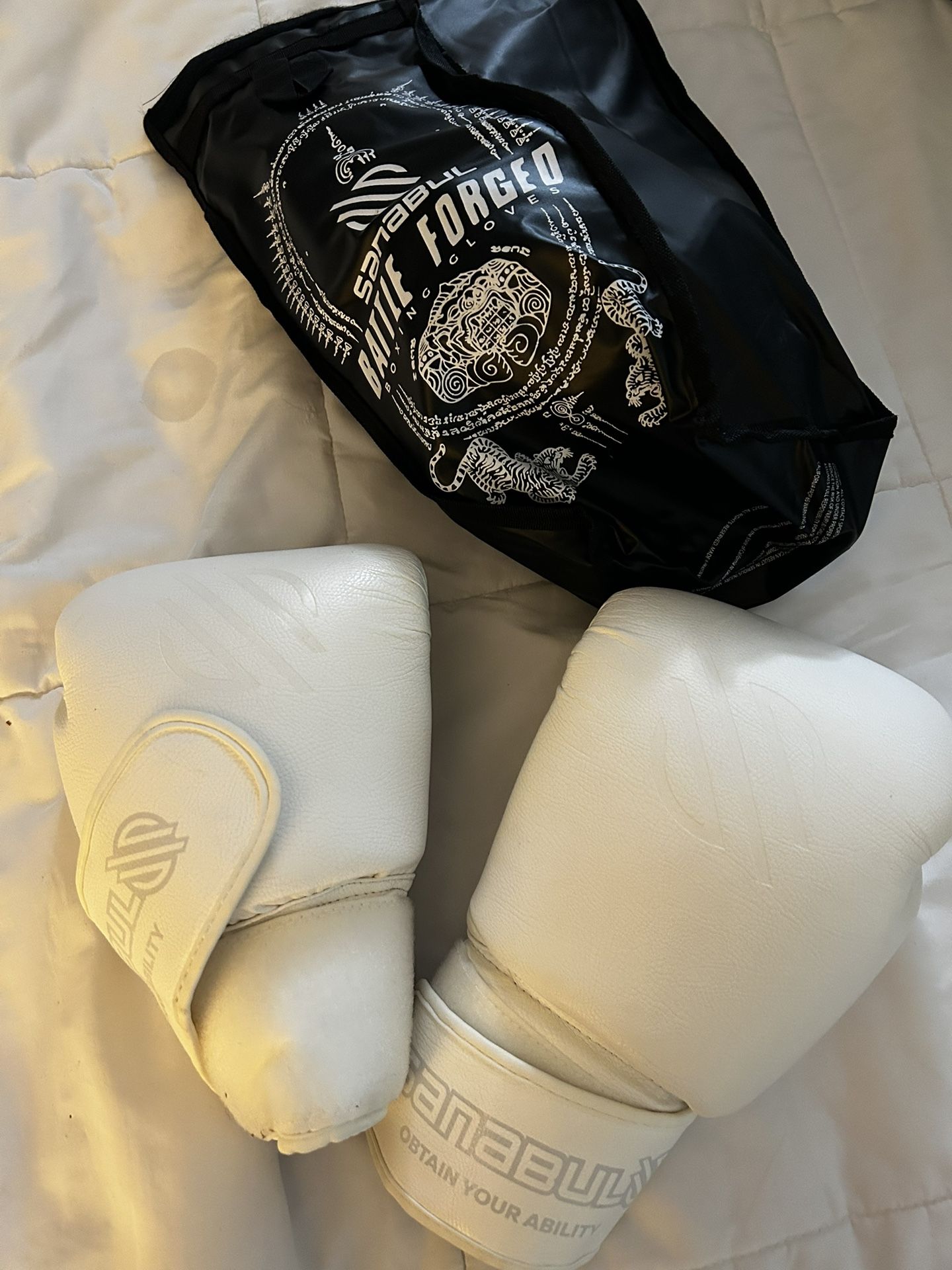 Sanabul Battle Forged Boxing Gloves (Pro Quality)
