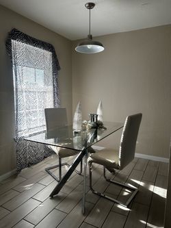 Dinning table