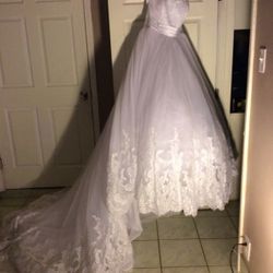 Wedding dress