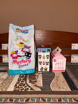 Hello Kitty/Friends Mystery Items, READ Description