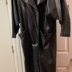 BLACK LEATHER COAT