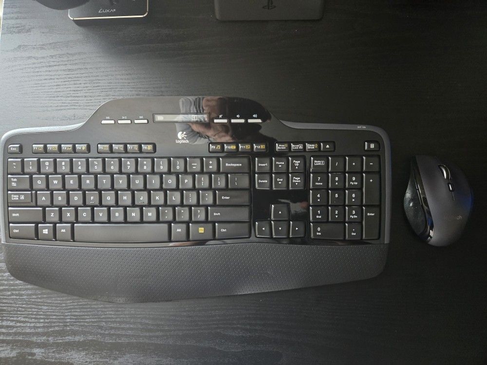 Logitech MK710 & M705 Mouse Combo