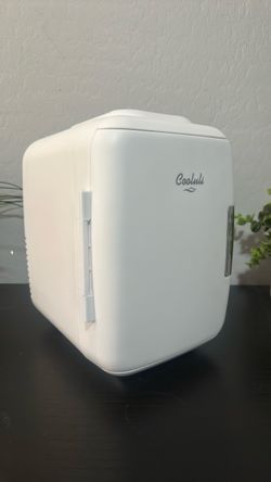 Classic white/blue 4L Cooluli mini fridge