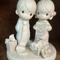 Precious Moments Figurines 