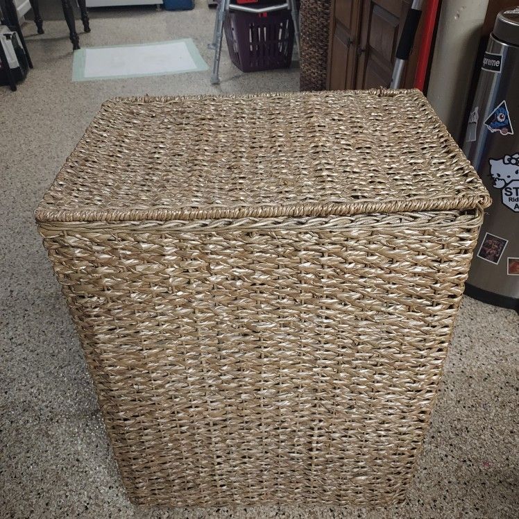 Wicker Hamper