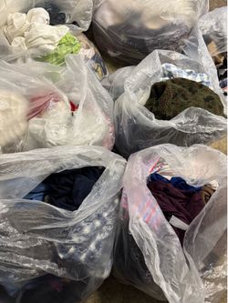 Clothing BLIND BAGS!!   Blind Bags of assorted clothing available. Approximately 40 to 50 pieces per bag.  Items in the bags will vary in size, gender