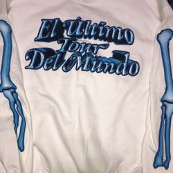 Bad Bunny El Ultimo Tour Del Mundo Sweatshirt Brand New Size XL $100
