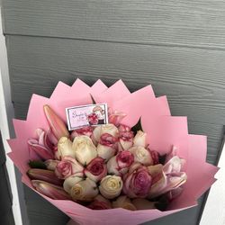 Roses and Lillie Bouquet/Ramo Buchon 