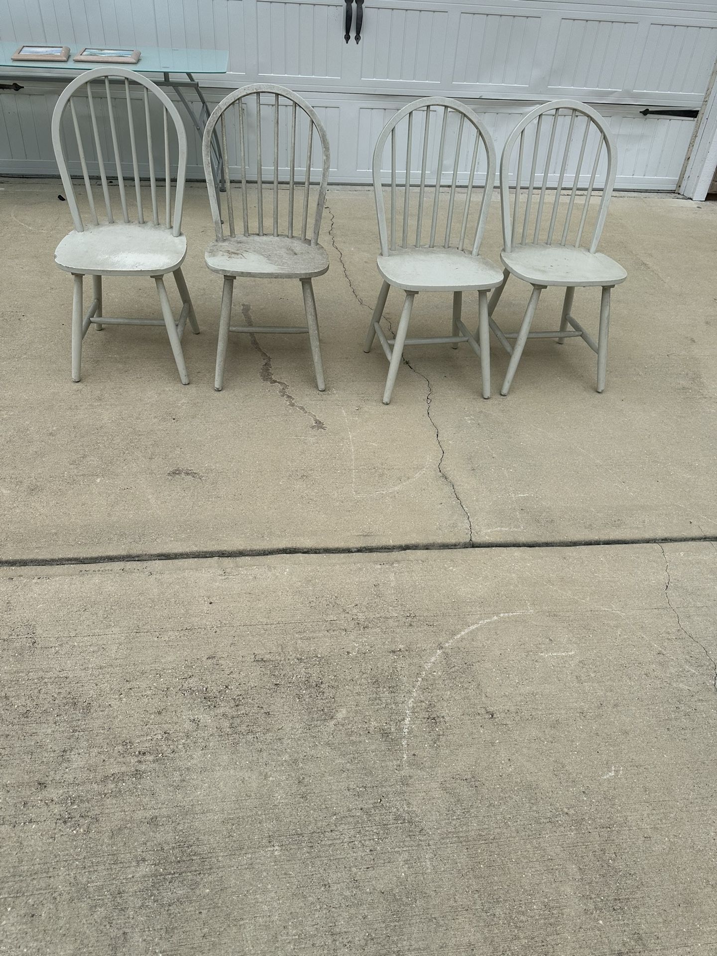 4 Dining Chairs
