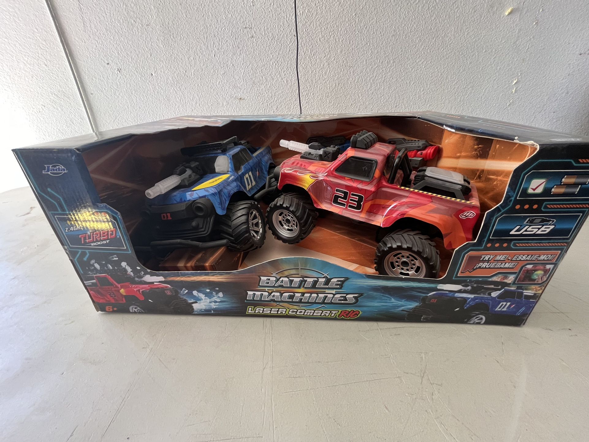 Jada Battle Machines Laser Combat R/C Trucks