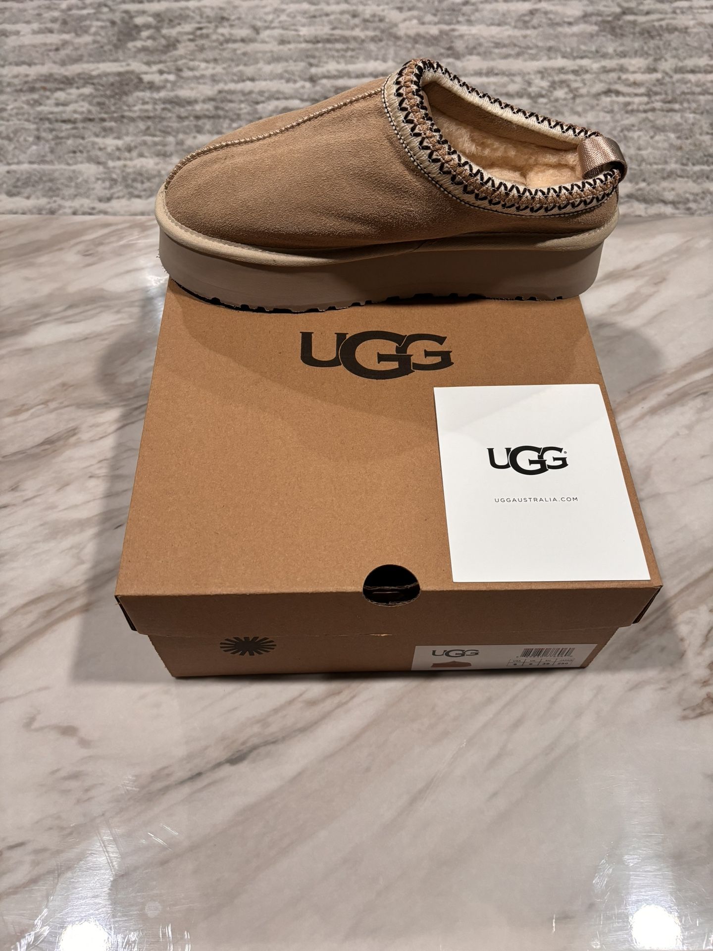 Ugg Tazz  Mustard Seed Woman’s Size 8