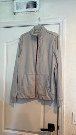 Men’s Lululemon zip up jacket size L