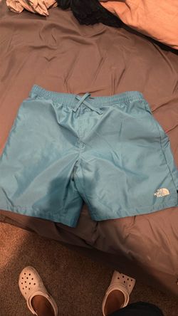 North face shorts never worn
