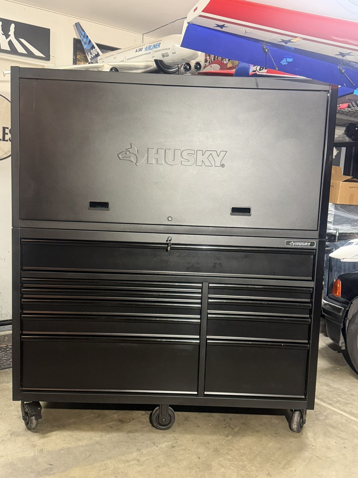 Husky Tool Box combo H 75 in W 62 in D 24 in with 2 keys Black Drawer Liner Excellent condition (Cross streets are Camino al Norte and Tropical)
