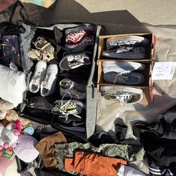 YARD SALE!   Women’s / Girls Clothing