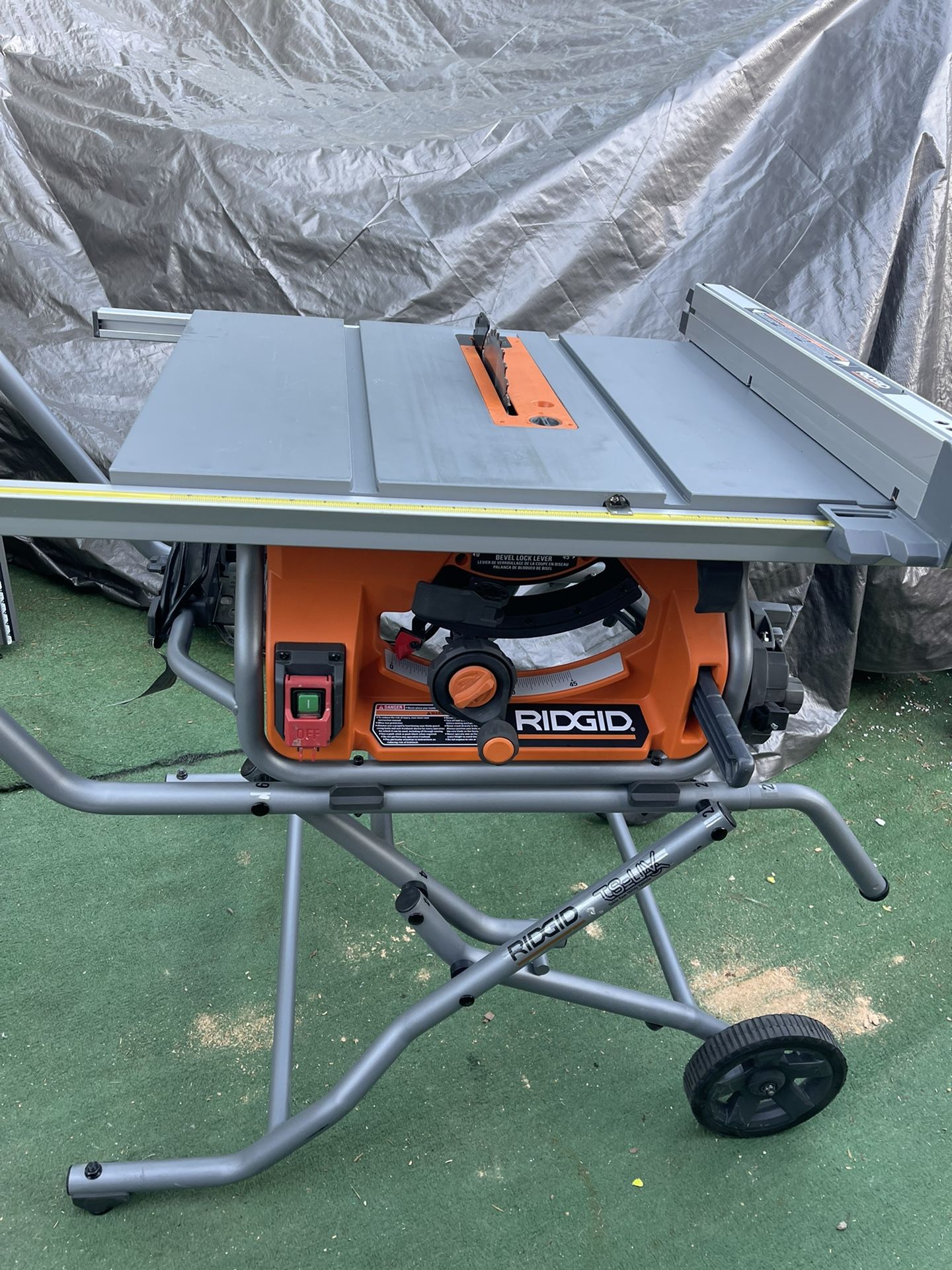 RIDGID 10 in. Pro Jobsite Table Saw with Stand