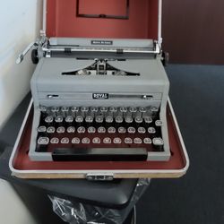 Royal Quiet Deluxe Typewriter